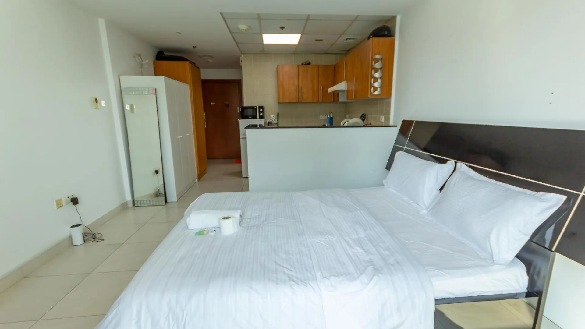 Проживание в семье Deluxe Studio For Rent At Marina View Towers Дубай ОАЭ