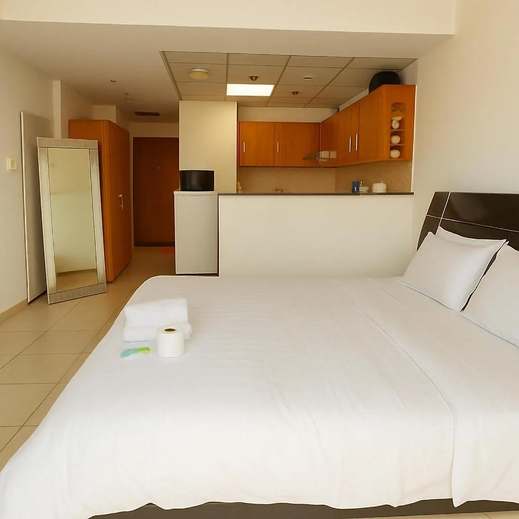 Deluxe Studio For Rent At Marina View Towers Дубай 0*,  ОАЭ